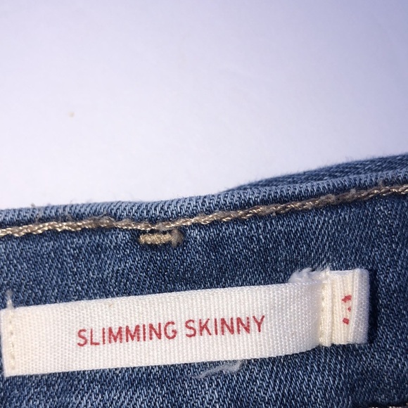 Levi’s size 30 slimming skinny jeans - Picture 5 of 10